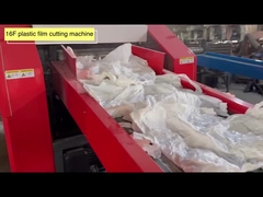 16F Machine de découpe de film plastique en action - Coupe de haute précision à grande vitesse pour emballage industriel