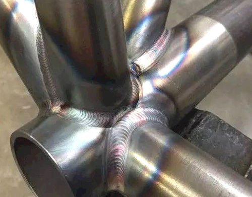 Dernières nouvelles de l'entreprise Fabrication et transformation de l'acier inoxydable