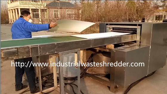 Un bon prix. Carton de pâte de bois de chute écrasant la machine, broyeur de boîte en carton de papier filtre en ligne