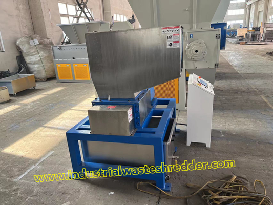Un bon prix. Machine de concassage de bouteilles de déchets industriels en conserve avec revêtement de surface en acier inoxydable personnalisé en ligne
