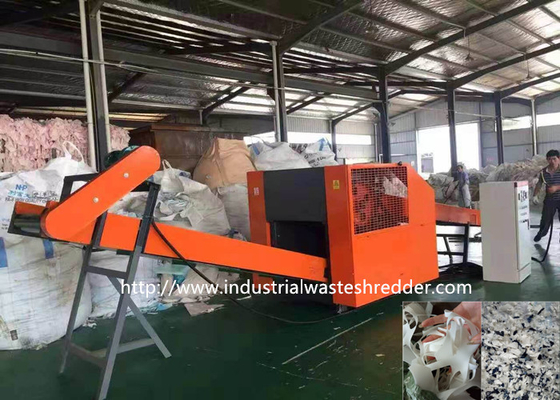 Un bon prix. La machine de rebut de défibreur de broyeur de tuyau de PVC de découpeuse de tissu de PVC conçoivent en fonction du client en ligne