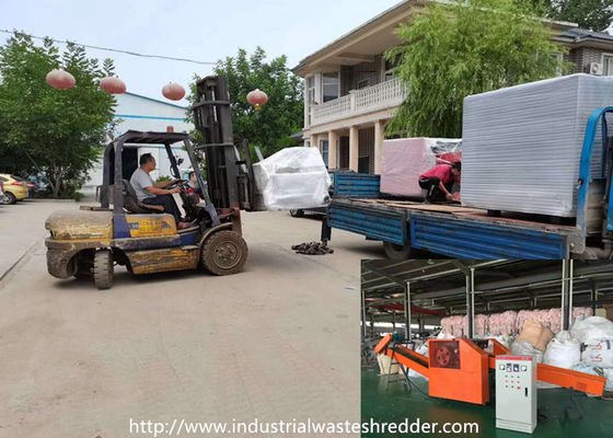 Un bon prix. Défibreur de déchets industriels à haute densité de l'éponge 3200mm de mousse en ligne