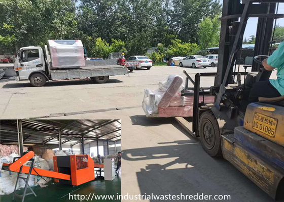 Un bon prix. Machine de déchiquetage de rebut de plastique rotatoire des lames 66KW en ligne