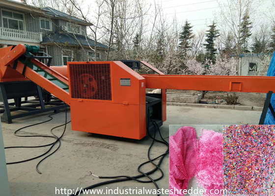 Un bon prix. La fleur artificielle laisse à usine la machine industrielle de défibreur le coupeur qu'artificiel de pelouse facile fonctionnent en ligne